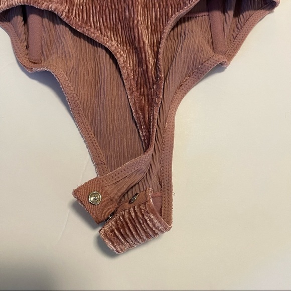 Bodysuit Urban Outfitters Velvet Plisse Bodycon Small Pink Underwire Boning - Picture 12 of 16